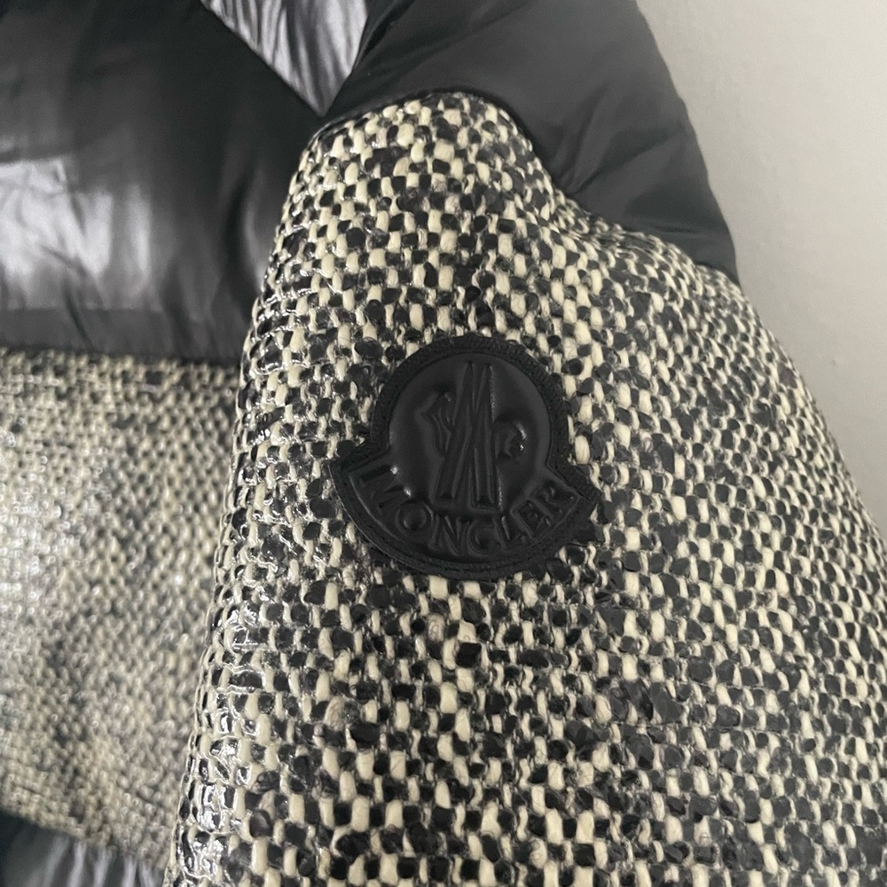 SOLD Moncler Erine Quilted Puffer Jacket - Picture 2 of 16